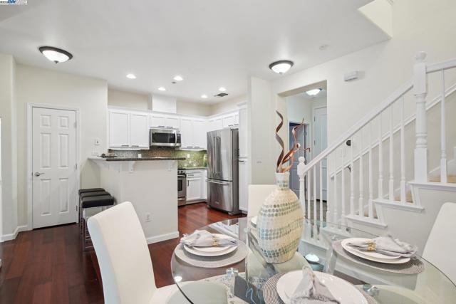 3240 Maguire Way, Dublin CA: https://media.crmls.org/mediaz/d93ee8e5-94fd-4a51-9ee5-c47e82e84ead.jpg