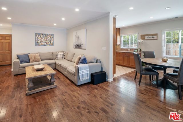 4411 Radford Avenue photo 4
