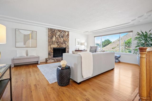 511 Buel Avenue, Pacifica CA: https://media.crmls.org/mediaz/d940a443-a4f8-4a34-a61b-5600ca56ee51.jpg