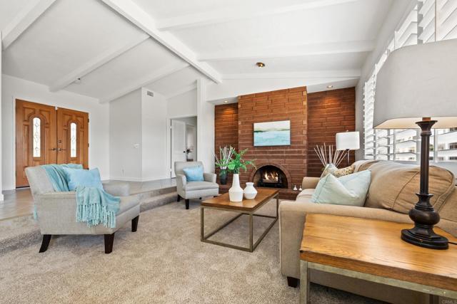 Detail Gallery Image 13 of 57 For 2717 Alexander Dr, Escondido,  CA 92029 - 4 Beds | 2/1 Baths