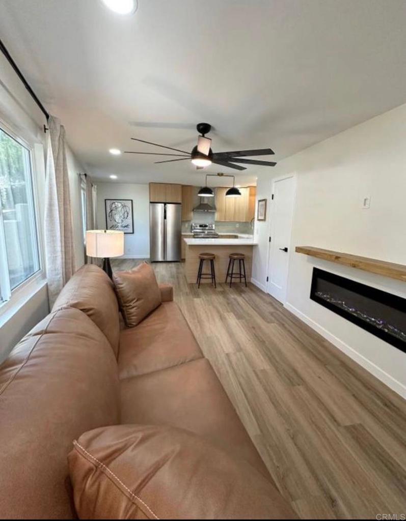 5725 Linda Vista Road - photo 2