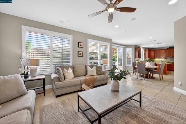 Image 27 of 60 For 6 Tullach Pl