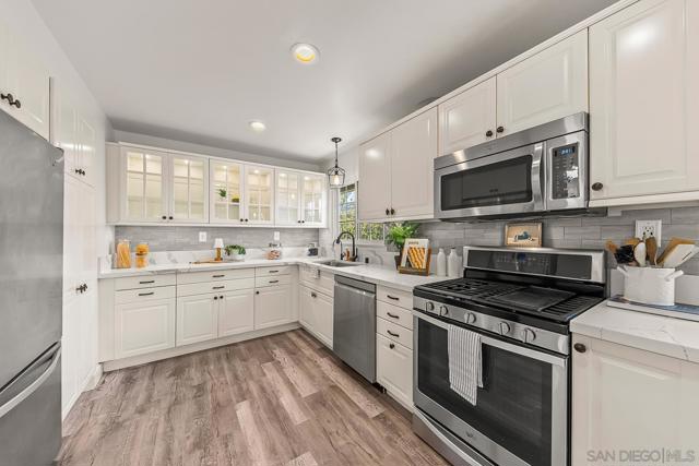 4464 Kamloop Ave, San Diego CA: https://media.crmls.org/mediaz/d943dfd0-4464-4292-a2aa-dc22eb4f6350.jpg