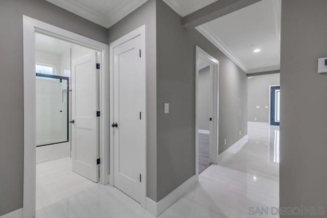 2476 Coolidge Ave, Los Angeles CA: https://media.crmls.org/mediaz/d944cc83-6a13-4822-ae4d-d700d6a02c8f.jpg