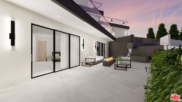 645 Walther Way, Los Angeles CA: https://media.crmls.org/mediaz/d94521c0-8631-49cb-a9ed-e993d3e0ec12.jpg