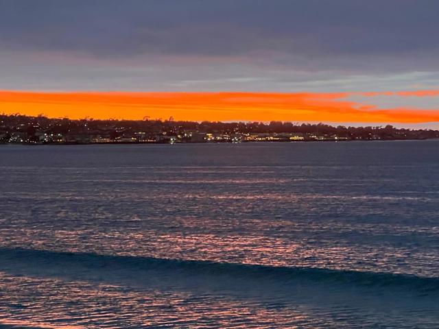 Image 22 of 27 For 125 Surf Way 305