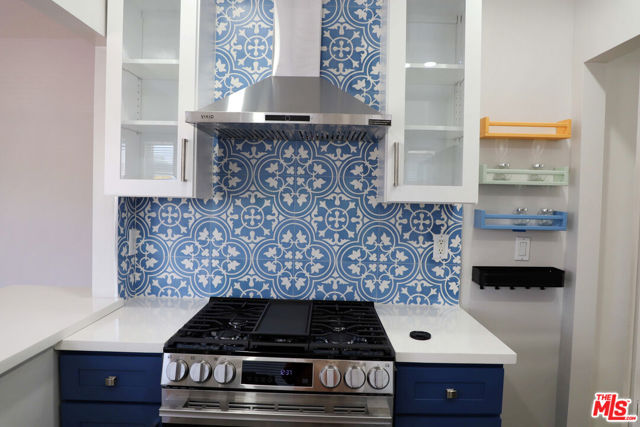 1132 Myra Avenue, Los Angeles CA: https://media.crmls.org/mediaz/d94589e0-b7c8-4d33-b7c3-0d905453581a.jpg