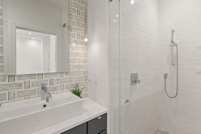 2853 Broderick Street, San Francisco CA: https://media.crmls.org/mediaz/d945bd50-b292-49c1-96a1-91d0744c791d.jpg