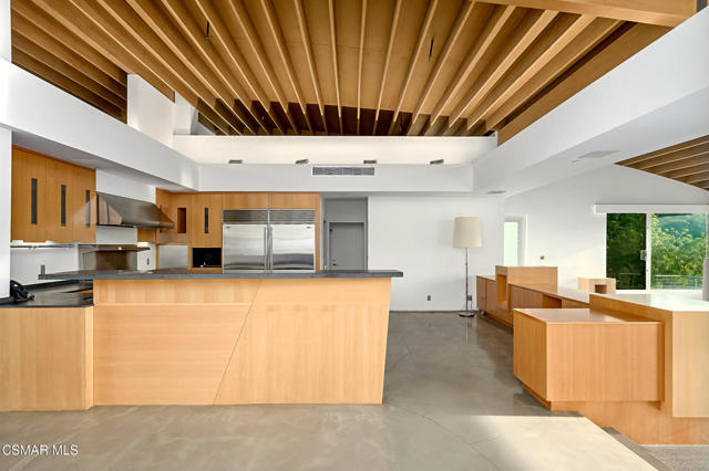 3681 Alomar Drive, Sherman Oaks CA: https://media.crmls.org/mediaz/d945eb61-e9e6-400a-a73f-db7e180b07e7.jpg