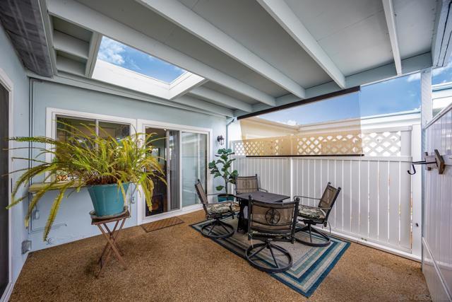 3839 Vista Campana S, Oceanside CA: https://media.crmls.org/mediaz/d9461243-b1a6-45a7-82e0-05afd7340080.jpg