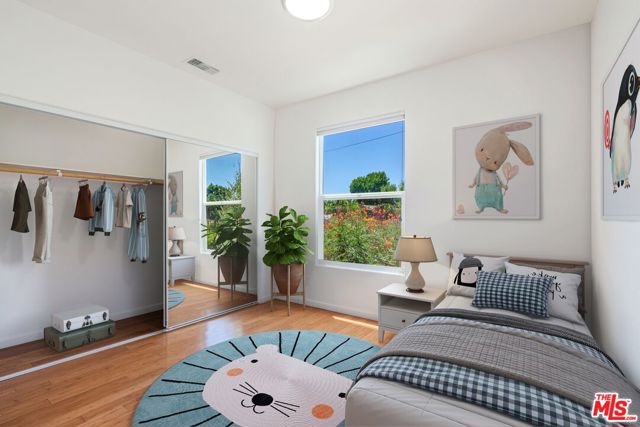 7050 Independence Avenue, Canoga Park CA: https://media.crmls.org/mediaz/d9462957-4d67-4a18-b373-e2955464161d.jpg