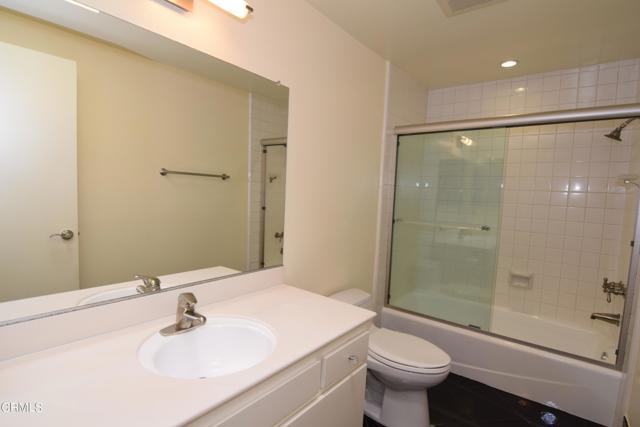 Detail Gallery Image 26 of 46 For 13340 Maxella Ave #3,  Marina Del Rey,  CA 90292 - 3 Beds | 2/1 Baths