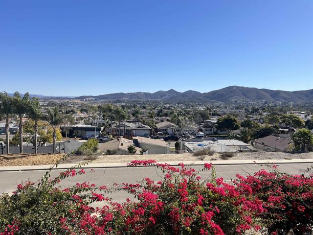 3535 Linda Vista Drive, San Marcos CA: https://media.crmls.org/mediaz/d9470d21-8b94-41fe-af62-be7000c13b9a.jpg