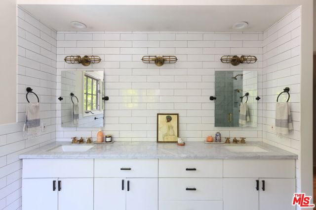 2625 Nichols Canyon Road, Los Angeles CA: https://media.crmls.org/mediaz/d9476762-f2a4-4774-9c29-9a864241d5fa.jpg