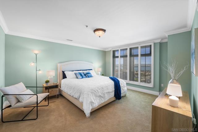 645 Front St, San Diego CA: https://media.crmls.org/mediaz/d948a41f-ab0b-4828-a2fb-9bd6978458a4.jpg