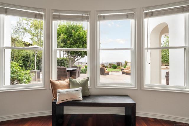 5480 Valerio Trl, San Diego CA: https://media.crmls.org/mediaz/d9499d16-ac1e-43b6-bc8a-8d3c5512a6a9.jpg