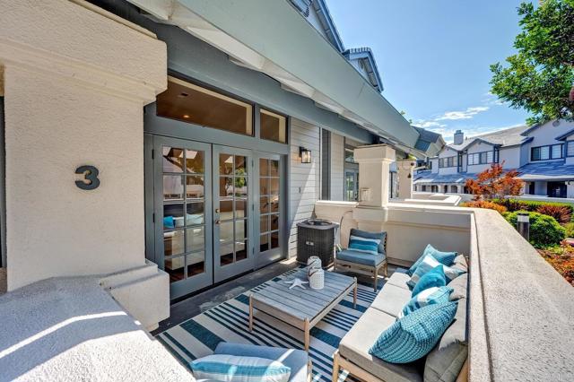 Detail Gallery Image 4 of 29 For 8278 Avenida Navidad #3,  San Diego,  CA 92122 - 2 Beds | 2/1 Baths