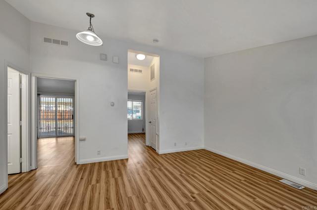 Image 17 of 34 For 3536 43rd Street