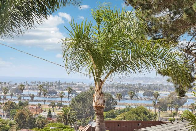 2264 Soto Street, San Diego CA: https://media.crmls.org/mediaz/d94c0067-17cc-474b-b227-02bcbfc5fe32.jpg