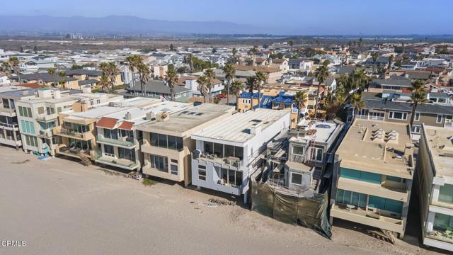 815 Mandalay Beach Road, Oxnard CA: https://media.crmls.org/mediaz/d94c93ef-a0d5-4c85-abac-1ffffef02919.jpg