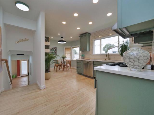 3000 56th Avenue, Oakland CA: https://media.crmls.org/mediaz/d94e7617-a081-4458-b000-1d1bb8e24cb5.jpg