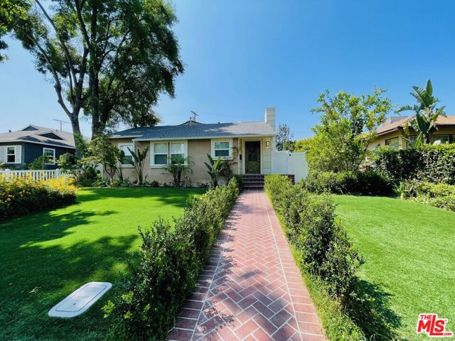 13964 La Maida Street, Sherman Oaks CA: https://media.crmls.org/mediaz/d9506880-5fac-4f45-91c3-b8c6f408a4ee.jpg
