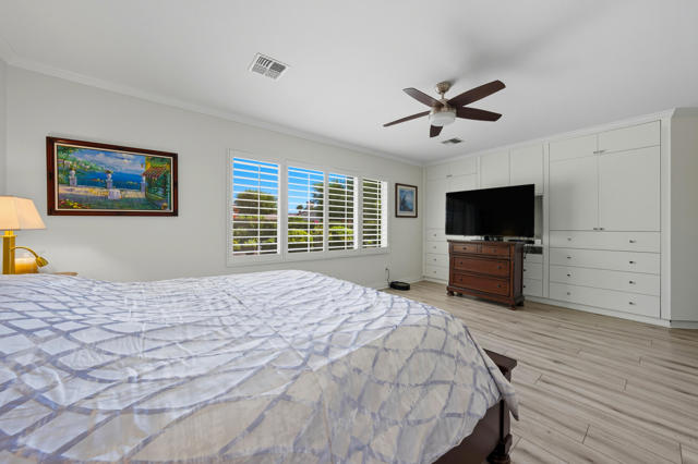 78390 Sterling Lane, Palm Desert CA: https://media.crmls.org/mediaz/d9508c13-34fe-46d7-9634-ee2a1c3529d2.jpg
