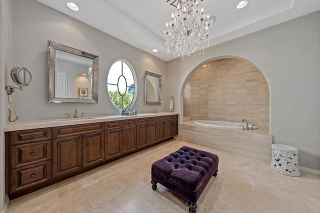 81639 Andalusia, La Quinta CA: https://media.crmls.org/mediaz/d951e268-0142-463b-a28d-1a644201006f.jpg