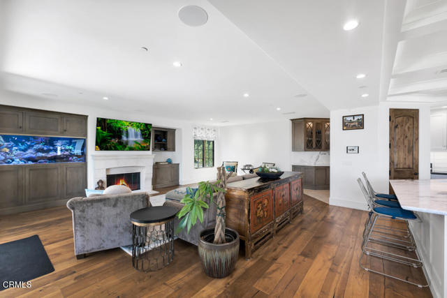 45 Valley Vista Drive, Camarillo CA: https://media.crmls.org/mediaz/d95252a2-977b-4ac2-9d97-11fa5410c598.jpg