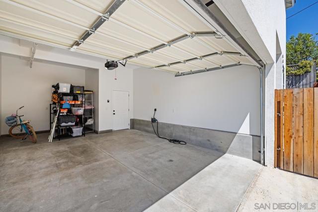 4467 Long Branch Ave, San Diego CA: https://media.crmls.org/mediaz/d953282f-6759-46a4-b0ae-2514bddc98a4.jpg
