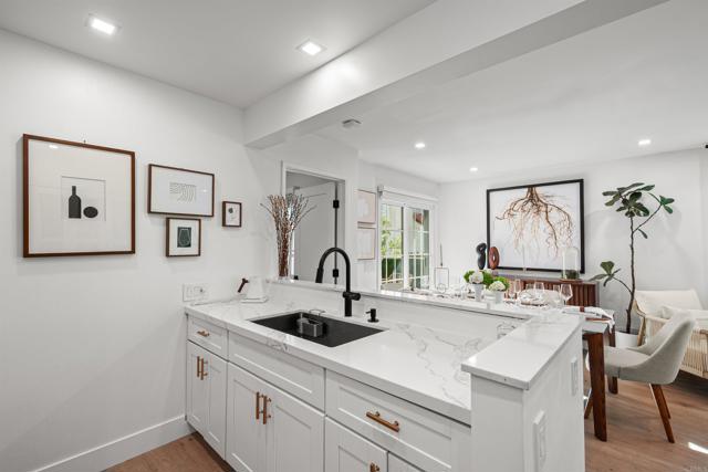 Detail Gallery Image 8 of 43 For 746 Eastshore #106,  Chula Vista,  CA 91913 - 2 Beds | 2 Baths