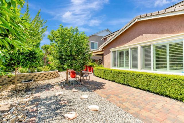 1188 Viognier Way, Gilroy CA: https://media.crmls.org/mediaz/d954b328-5525-432a-8cd5-35456240d00a.jpg