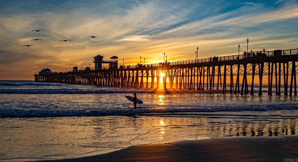 https://media.crmls.org/mediaz/d954f3ff-19c3-481e-bbf6-6b3d034bd7d7.jpg?preset=X-Large