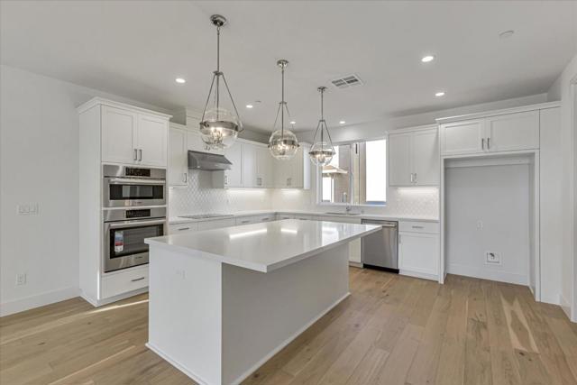 1005 Sinopia Terrace, San Ramon CA: https://media.crmls.org/mediaz/d95551fd-85e2-43be-b49a-eb1826459914.jpg