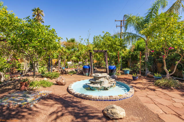 14 Gary Circle, Palm Springs CA: https://media.crmls.org/mediaz/d955dcb0-975a-49f2-8f5d-e1c142778a54.jpg