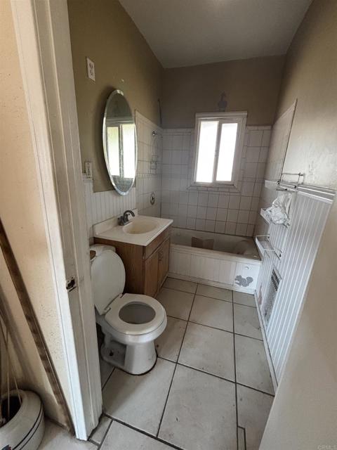 Detail Gallery Image 11 of 19 For 8327 Winter Gardens Bld, Lakeside,  CA 92040 - 2 Beds | 1 Baths