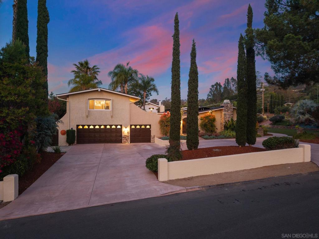 12832 Stone Canyon Rd - photo 2