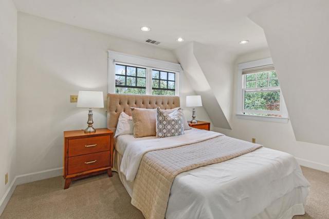 329 Pope Street, Menlo Park CA: https://media.crmls.org/mediaz/d957b5b9-87b8-46bb-9473-c599a433d603.jpg
