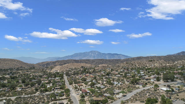 49110 Vista Drive, Morongo Valley CA: https://media.crmls.org/mediaz/d95a177f-0d72-4d3d-ae01-7891489adc84.jpg