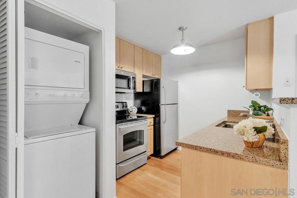 1970 Columbia St - photo 12