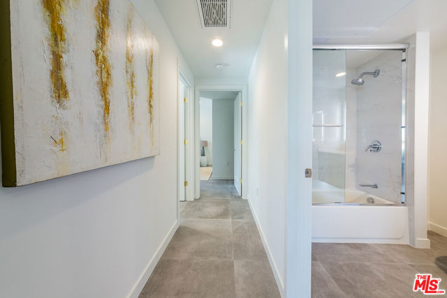 214 S Westmoreland Avenue, Los Angeles CA: https://media.crmls.org/mediaz/d95cb77a-cc87-4971-8396-5334e5c92c4e.jpg