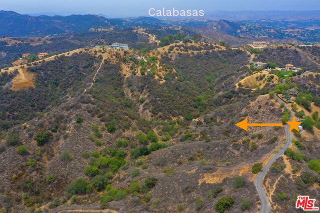 2300 Corsham Road, Topanga CA: https://media.crmls.org/mediaz/d95d0bd7-f524-480d-b08b-82f7c73f0d6e.jpg