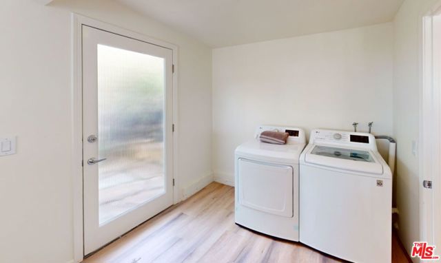 6240 Mulholland Highway, Los Angeles CA: https://media.crmls.org/mediaz/d95d5b1b-e548-41f6-8263-eb39412d1790.jpg