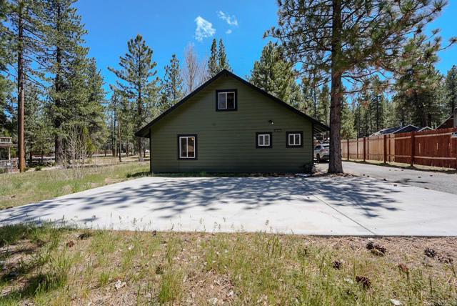 39414 Ruby Lane, Big Bear Lake CA: https://media.crmls.org/mediaz/d95e215f-fe97-4a2e-8841-7c9b83747be4.jpg