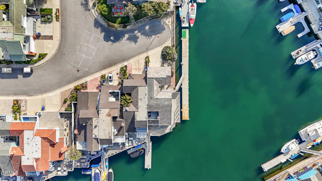 Detail Gallery Image 2 of 50 For 2221 Kingsbridge Ln, Oxnard,  CA 93035 - 3 Beds | 3 Baths