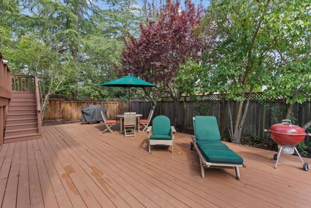3920 Lakemead Way, Redwood City CA: https://media.crmls.org/mediaz/d95e9499-ddb1-4c38-986a-bd55c7898e34.jpg