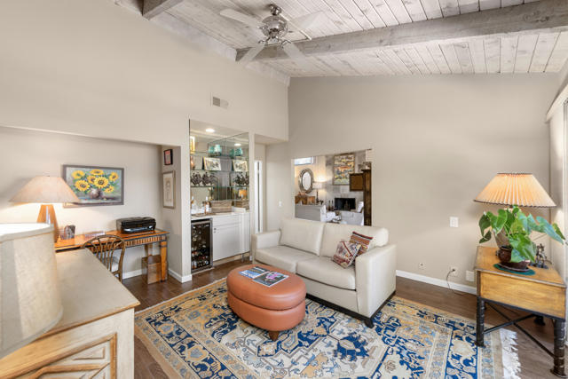 46510 Arapahoe Drive, Indian Wells CA: https://media.crmls.org/mediaz/d95ea2cb-282f-4530-85cc-20fe780e598e.jpg