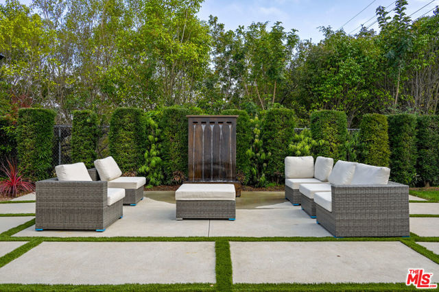 11848 Bel Terrace, Los Angeles CA: https://media.crmls.org/mediaz/d95f8104-2695-43ec-a914-436e840e621a.jpg