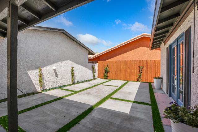 53110 Avenida Ramirez, La Quinta CA: https://media.crmls.org/mediaz/d96100e4-9cc0-494c-bd6e-af64c0345a79.jpg