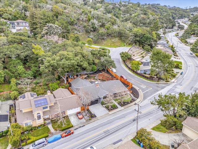 2845 Brittan Avenue, San Carlos CA: https://media.crmls.org/mediaz/d9624398-a1c3-42b8-990f-0e4f661ce7b2.jpg